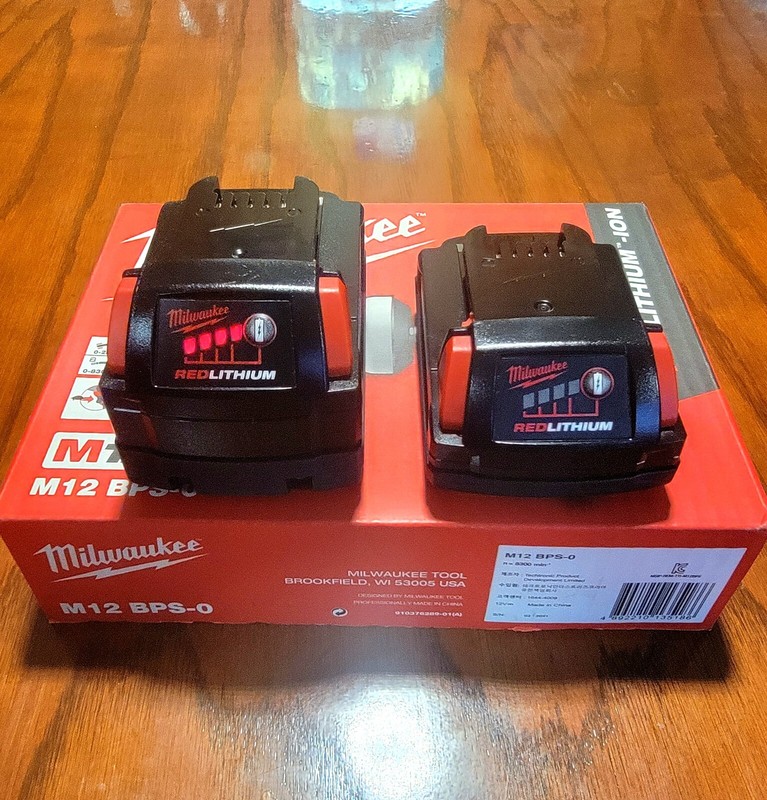 100% Guaranteed GENUINE- NEW Open Box-Milwaukee M18 5.0Ah And 1.5 Batteries gallery