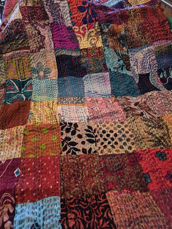 TAJ HOTEL Kantha Silk Blend Patchwork Throw Multicolor/Purple 50” x 70” NWT gallery