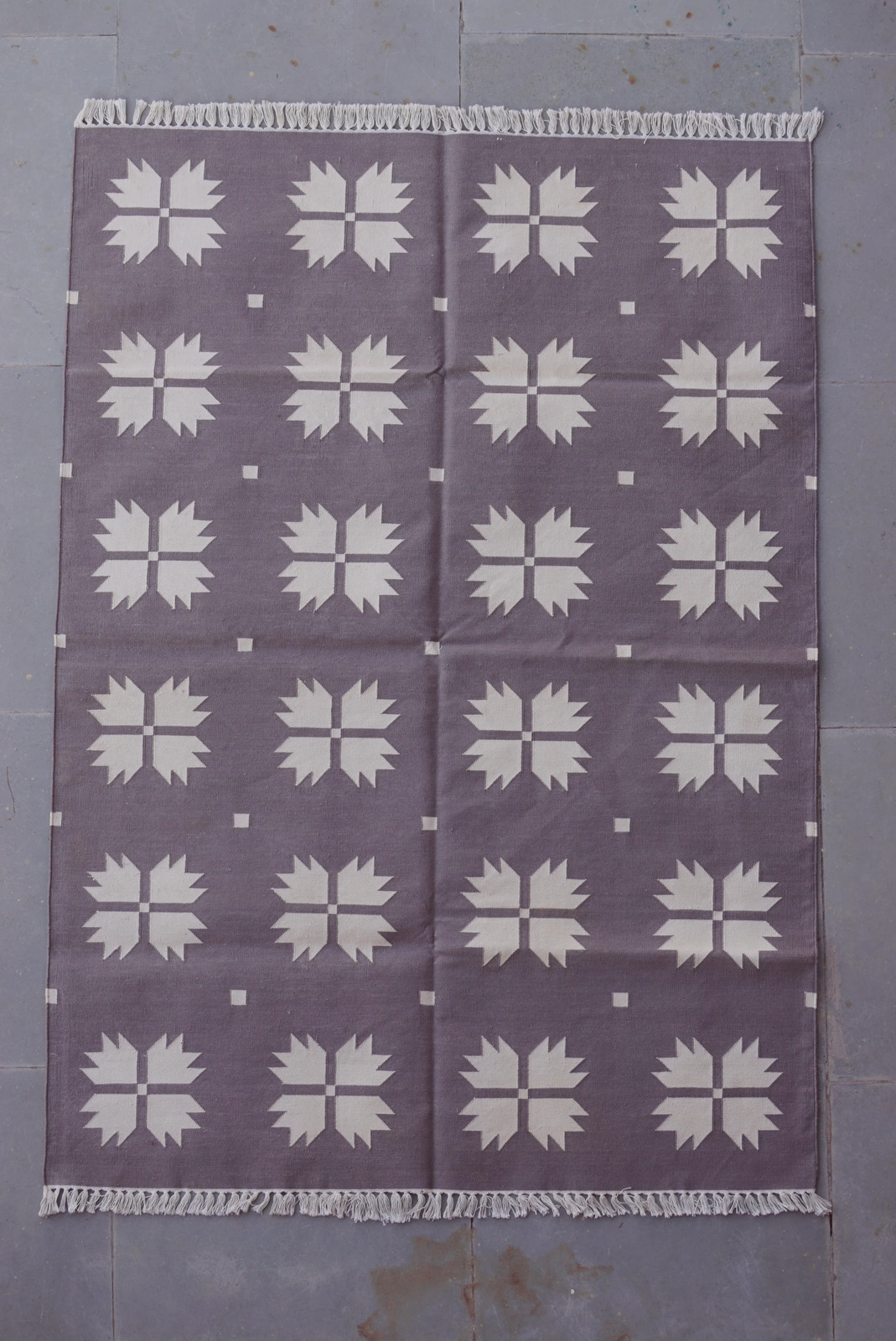 Rugmoda Cotton Purple & Ivory Geometric Floral 4x6 ft Living Room Area Rug gallery