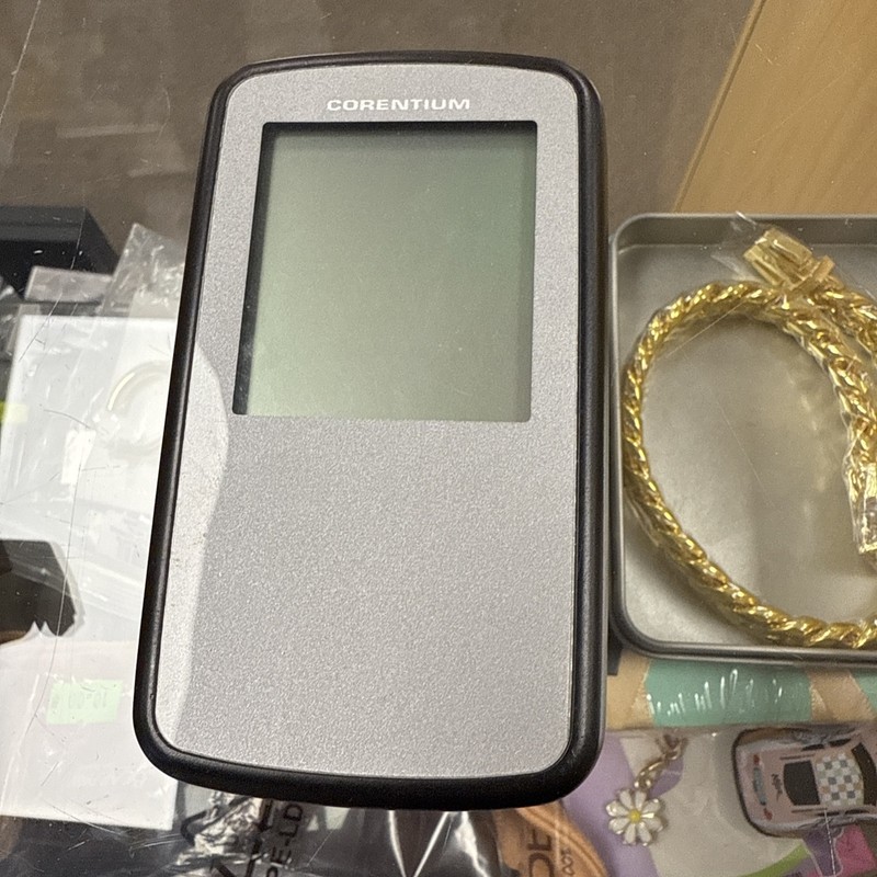 Portable, lightweight, Airthings 223 Corentium Home Radon Detector gallery