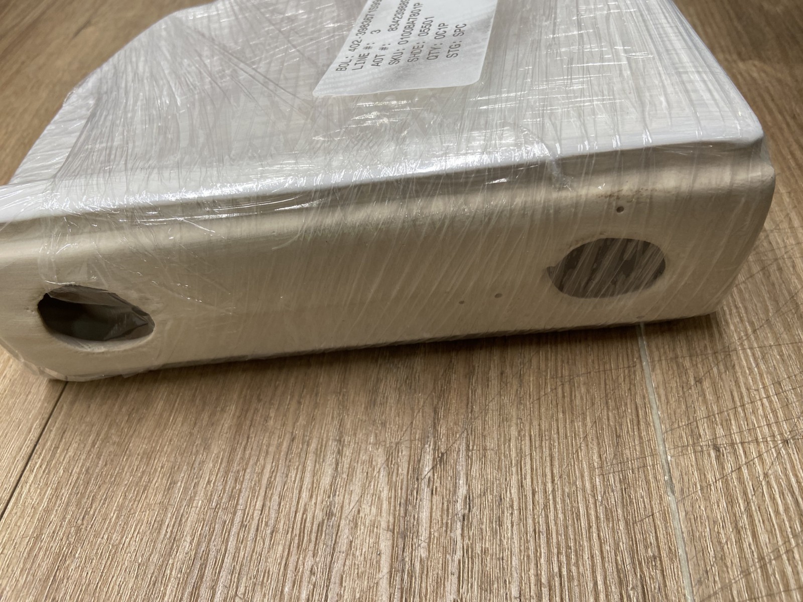 Daltile 0100BA7801P Ceramic White Corner Shelf, Bath Accessories Collection gallery