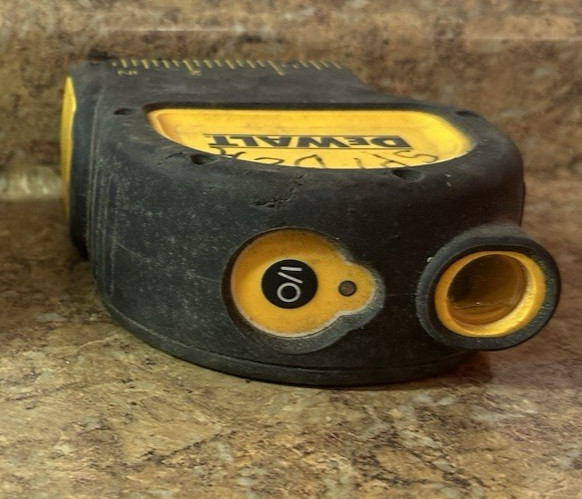 Dewalt DW082 Type 2 Laser Plumb Bob Self Leveling Level Preowned Free Shipping gallery
