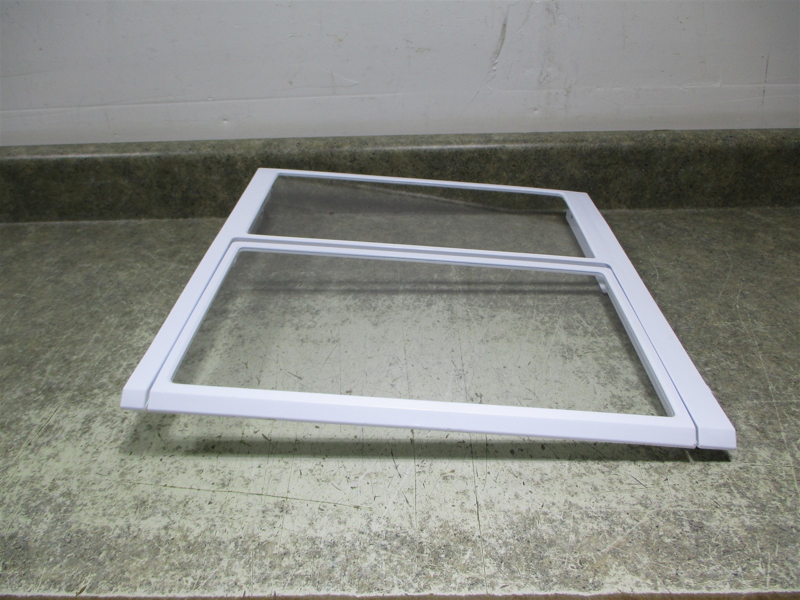 MIDEA REFRIGERATOR GLASS SHELF 16 1/2 X 17 3/4 PART # MRF29D6AST gallery