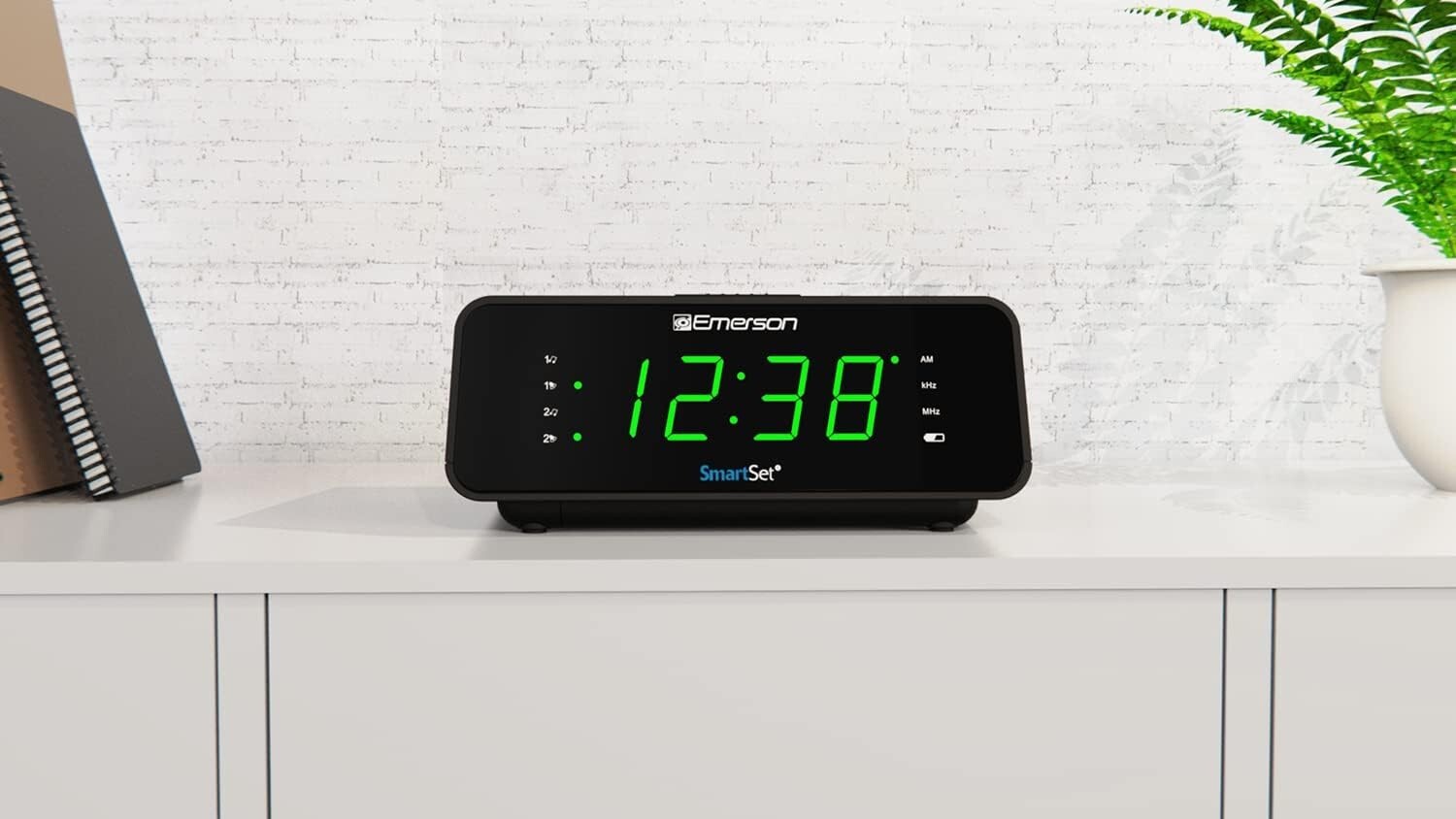 Emerson SmartSet Alarm Clock with AM/FM Radio Dimmer Sleep Timer LED Display gallery
