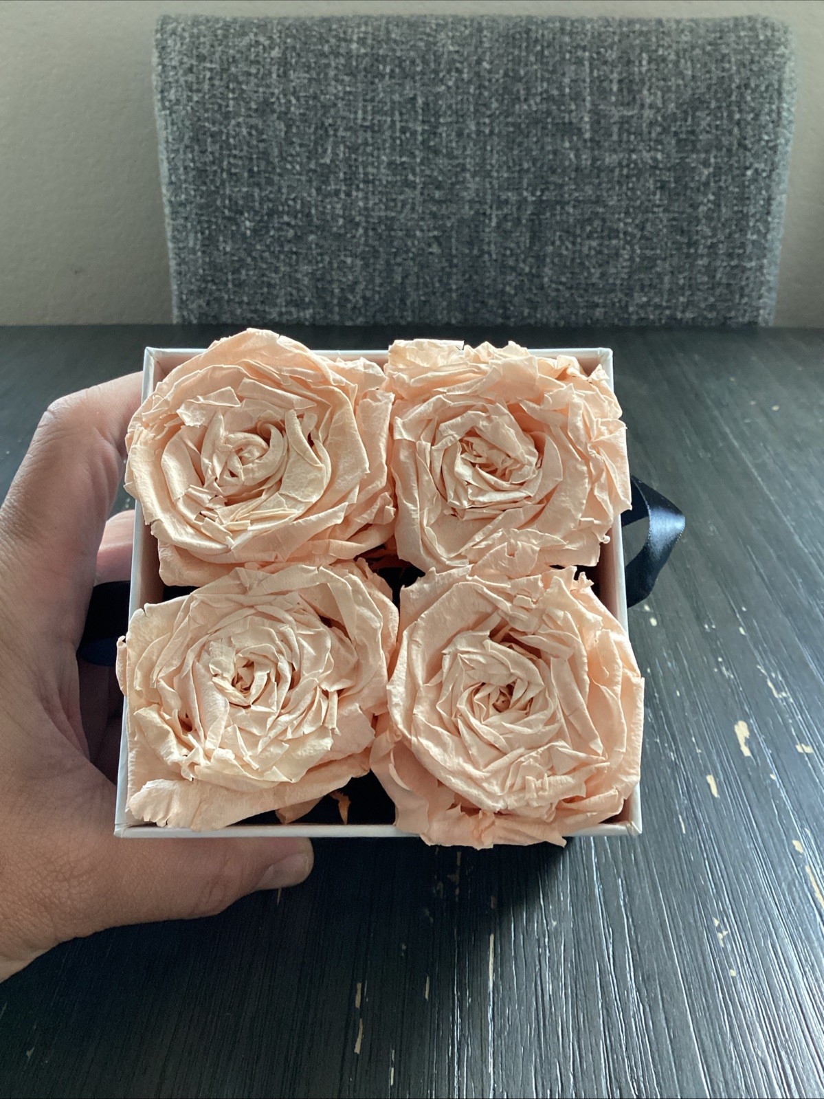 Eternal Fleur Gift Box The Four Seasons Scented Rose gallery