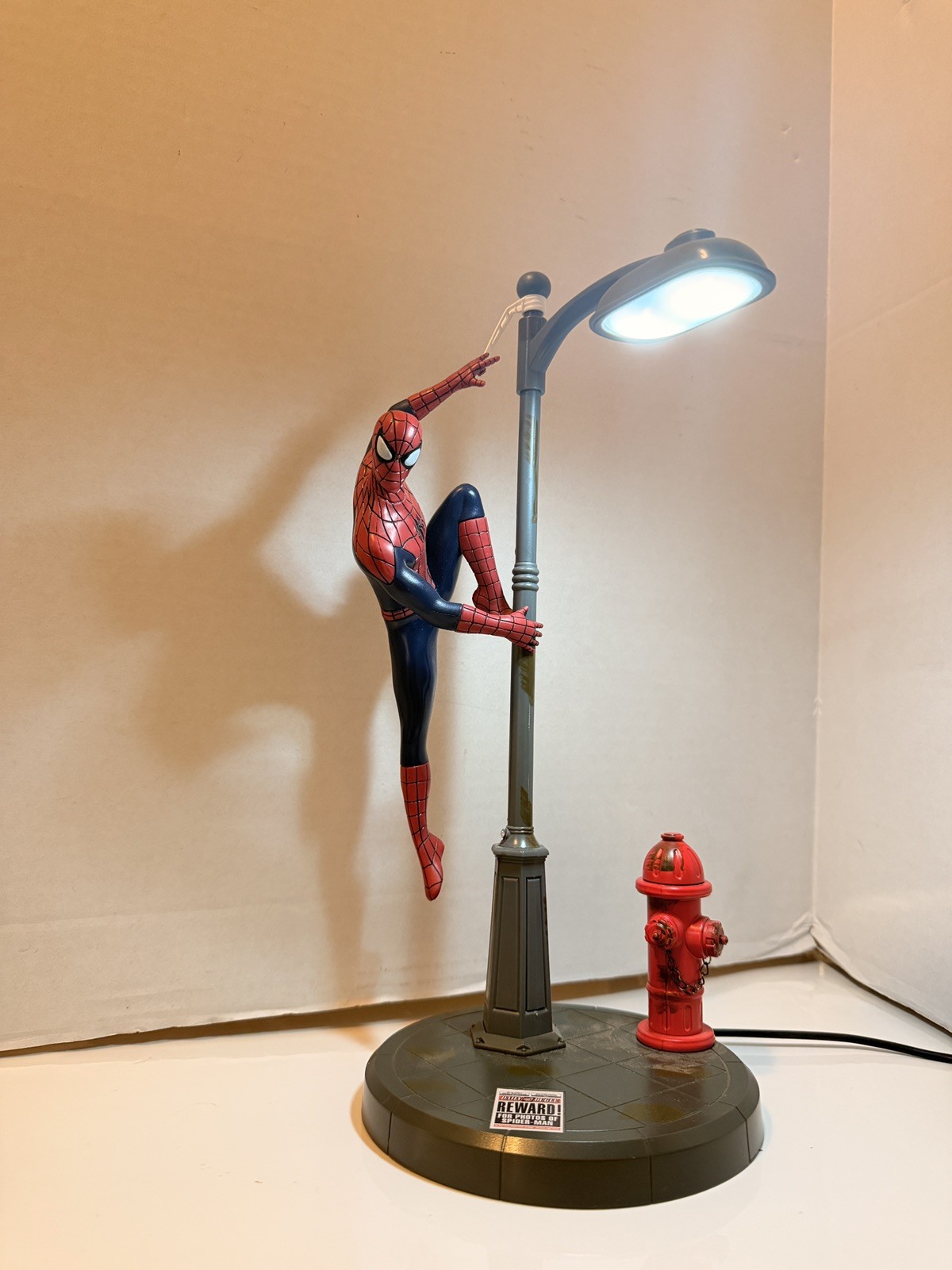 Marvel Spider Man 3D Figure Lamp Dimmable Led Works gallery