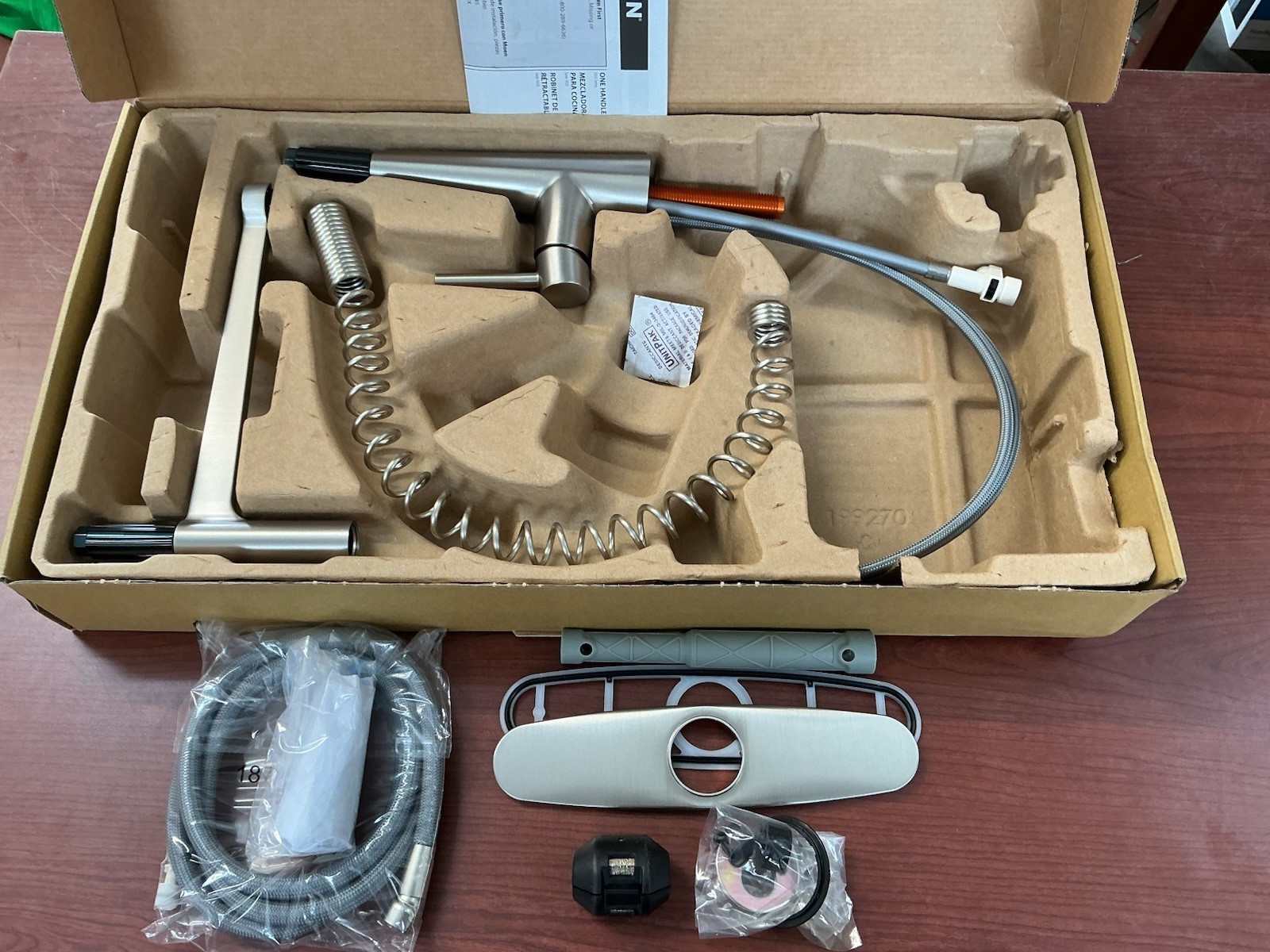NEW Moen 5925SRS Sleek Stainless Pre-Rinse Spring Pulldown Kitchen Faucet B56 gallery