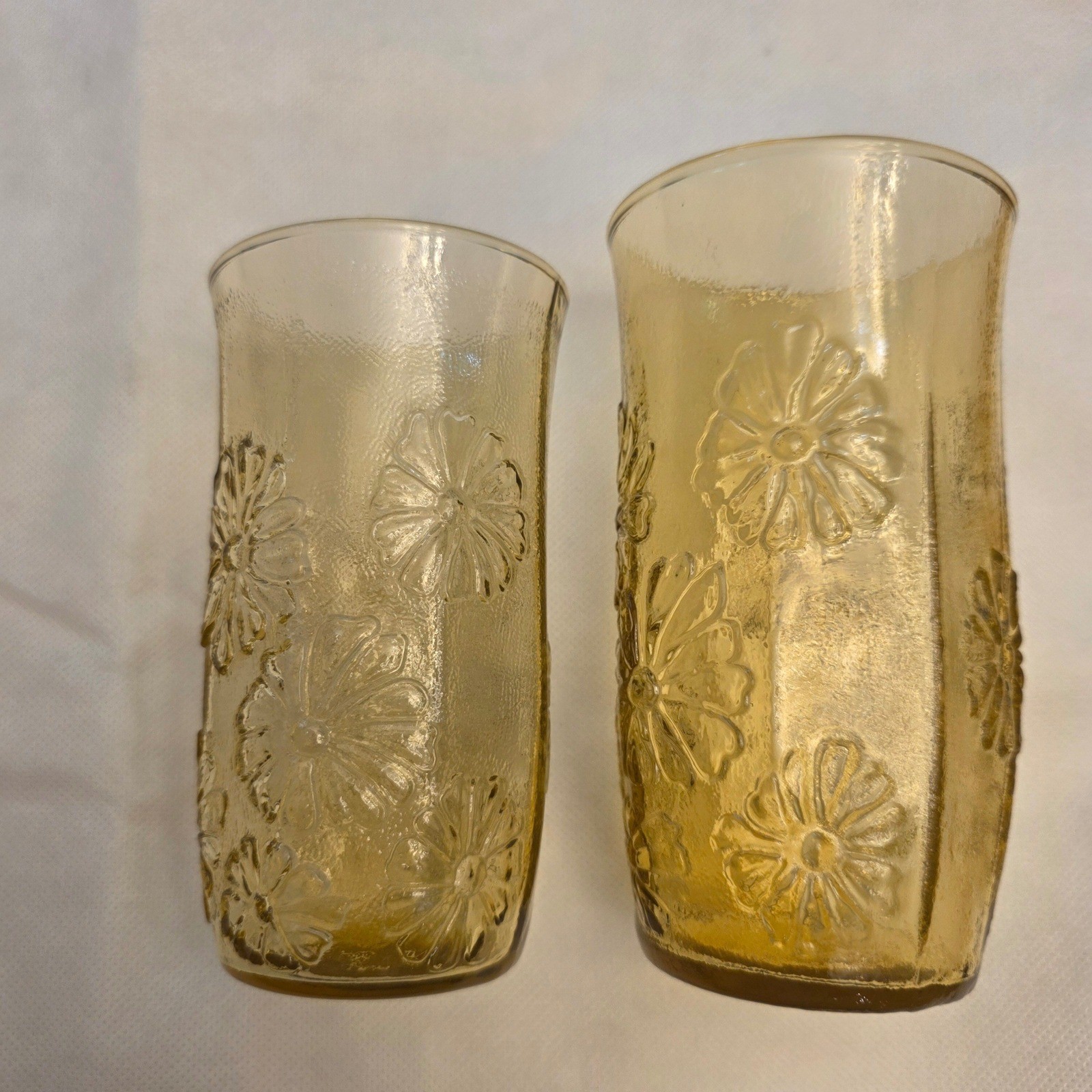 Vintage Anchor Hocking Spring Song Glass Daisy Floral Tumblers 2 MCM Textured gallery