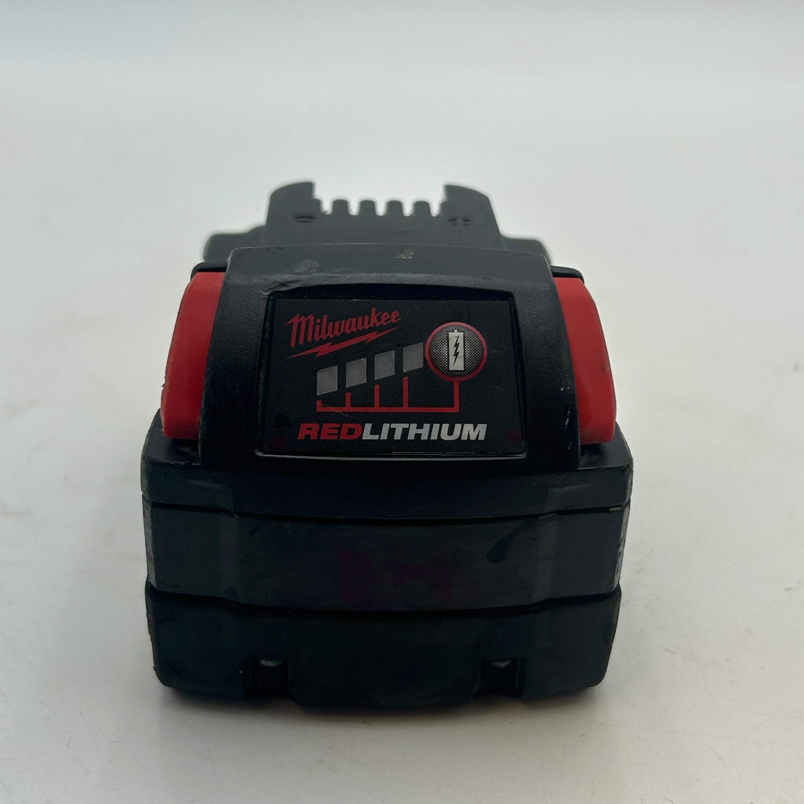 Milwaukee M18 48-11-1850 18-Volt Li-Ion XC Extended Capacity Battery - Used gallery