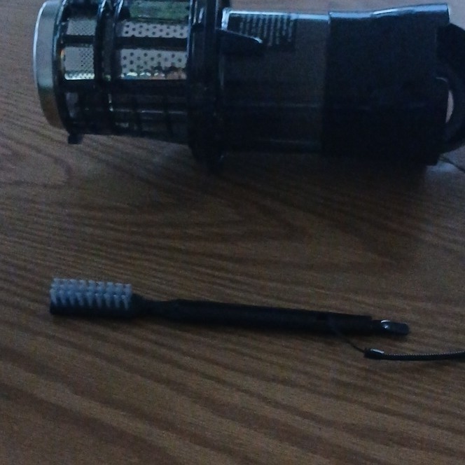Elite Products Juicer chute strainer gallery