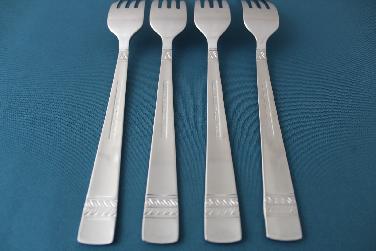 Reed & Barton EVERGREEN Dinner Forks (Set of 4) 18/10 Stainless China 8" gallery
