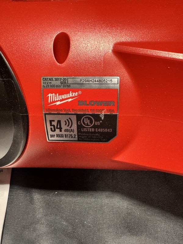 Milwaukee M18 FUEL Handheld Leaf Blower 500 CFM 120 MPH 54 dB(A) 3017-20 gallery