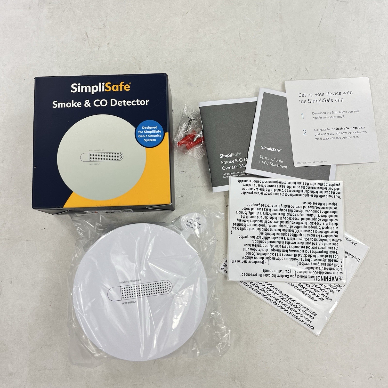 SimpliSafe Smoke & Carbon Monoxide Detector CA002 White New Open Box gallery