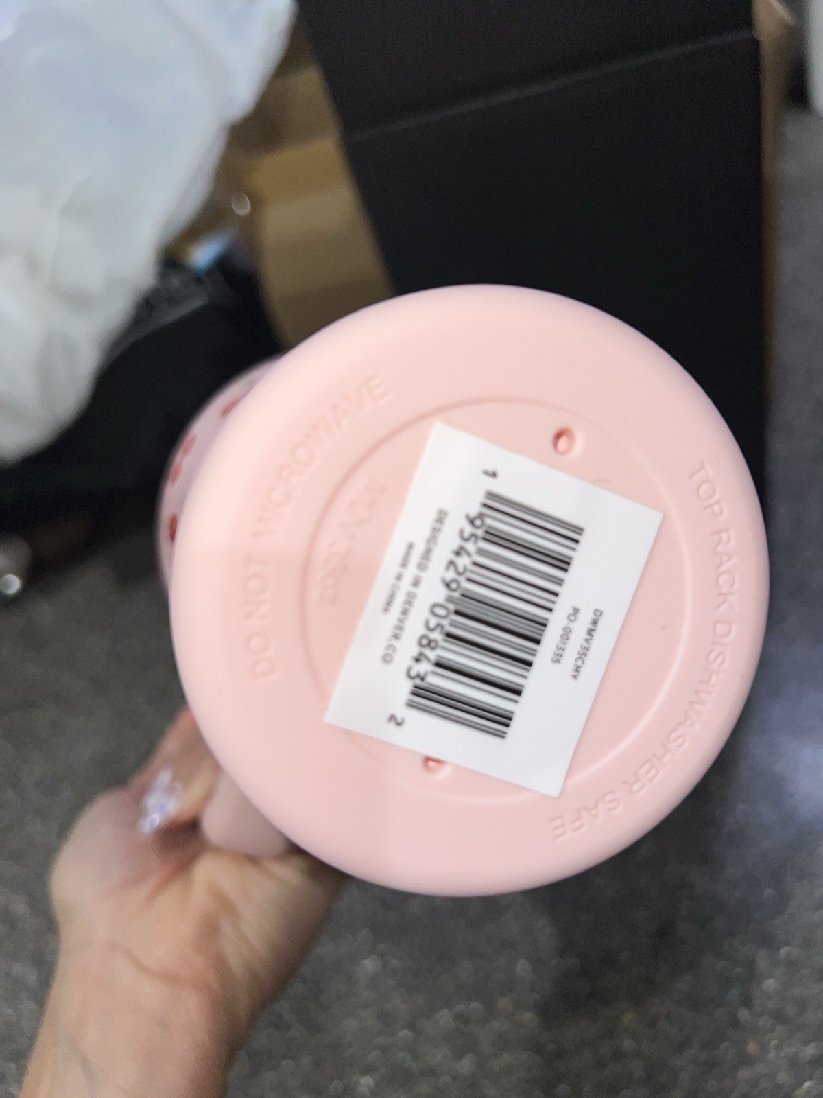Brumate Cherry Müv 35oz *Limited Edition* gallery