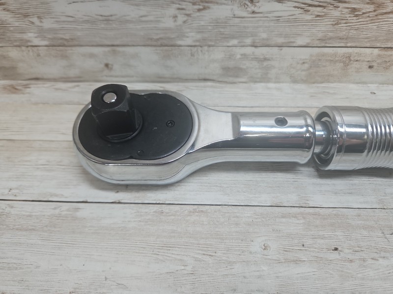 3/4 In Drive Extendable Ratchet Handle 24 Tooth Reversible Quick Release 24-39in gallery