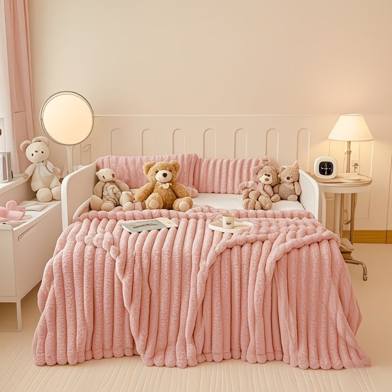 Luxury Plush Imitation Rabbit Fur Blanket - Ultra-Soft, Lightweight gallery