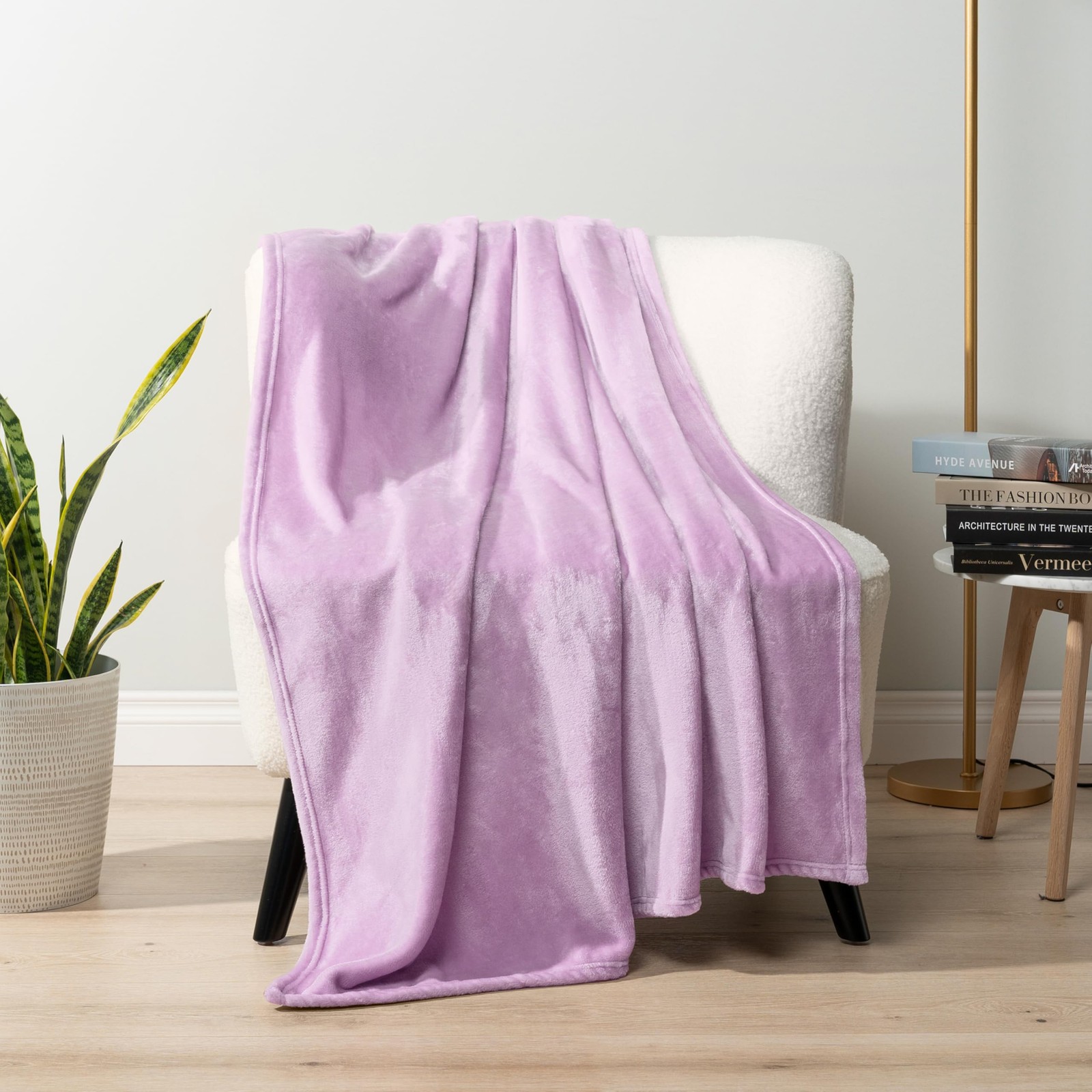 PAVILIA Light Purple Fleece Throw Blanket for Couch, Lavender Lilac Soft Fuzzy F gallery