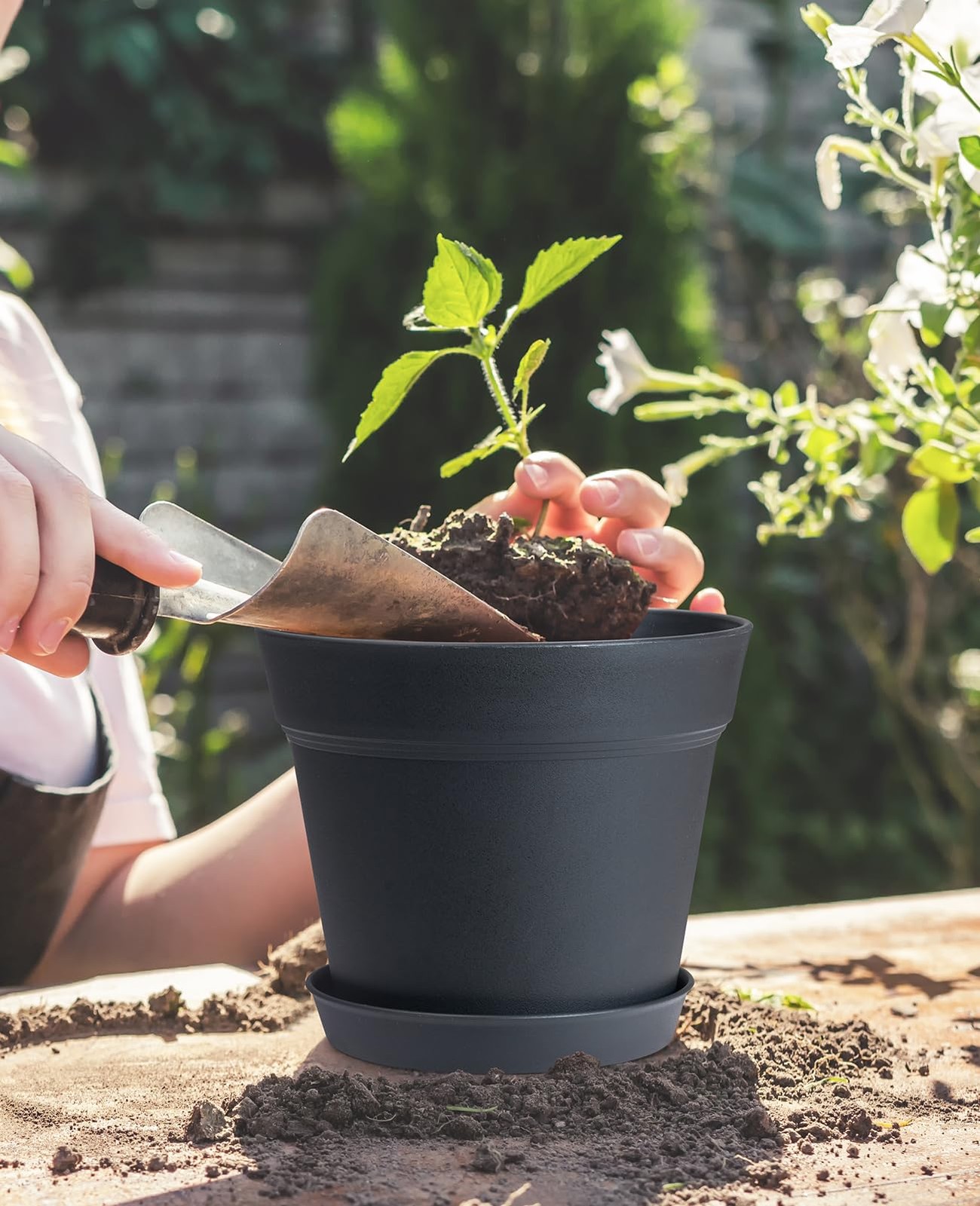 Pots for Plants, 8 Pcs 7.5 Inch Plastic Planters with Multiple Drainage Holes... gallery
