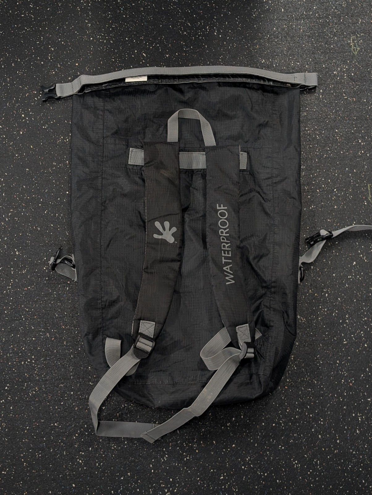 Geckobrands 30L waterproof back pack bag black- gray 3