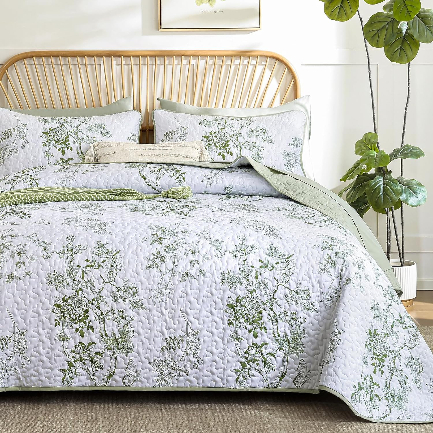 Green Floral Quilt Set Queen,Botanical Leaf & Butterfly Pattern Quilts Bedspread gallery