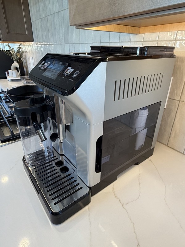 DeLonghi Eletta Explore Fully Automatic Espresso Coffee Machine Hot & Cold gallery