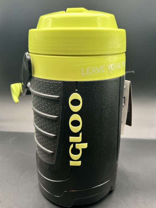Igloo Performance 1/2 Gallon or 2 Quart Beverage Cooler - New With Tags! gallery