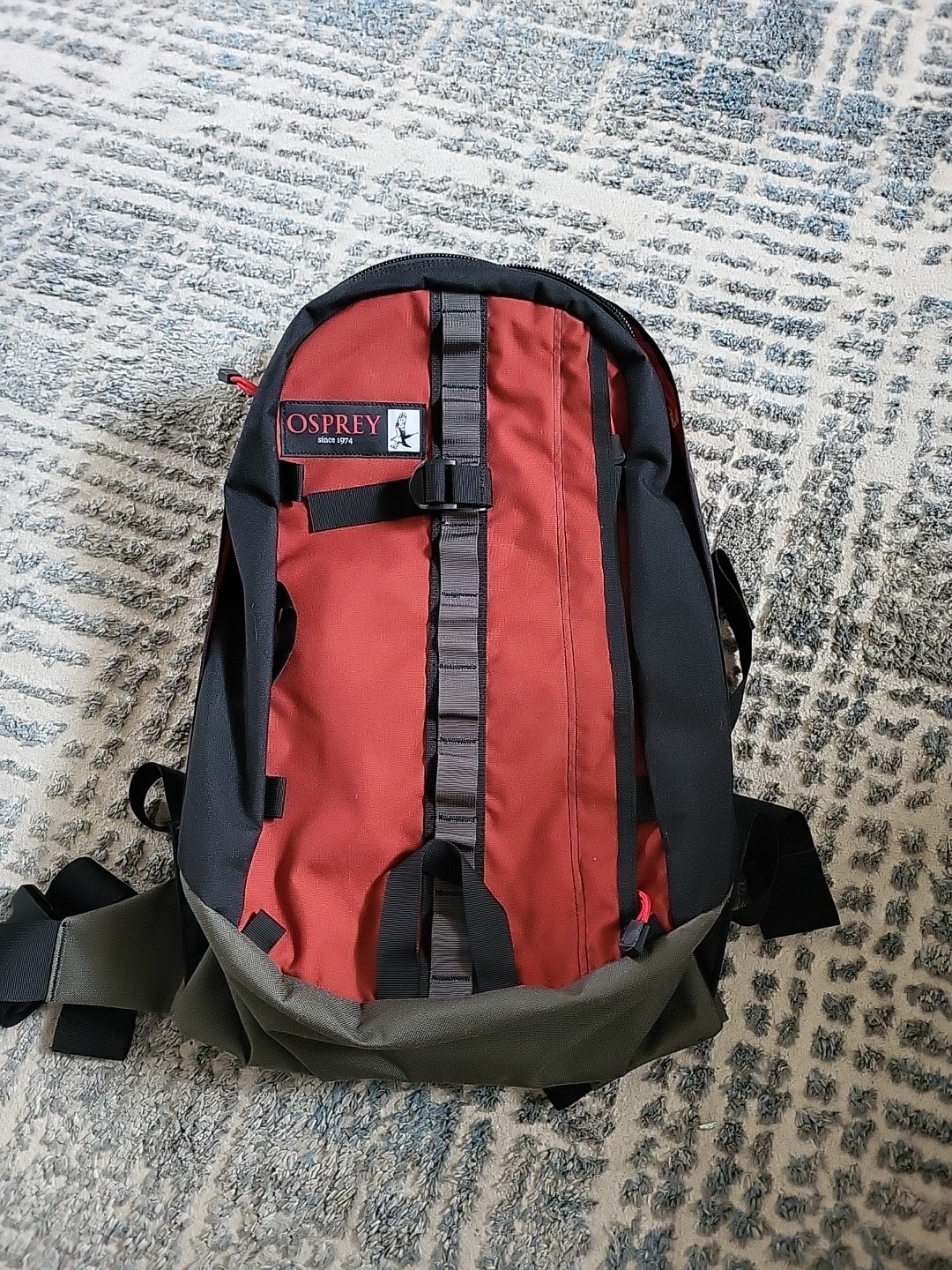 Osprey Heritage Simplex  Black Red Backpack