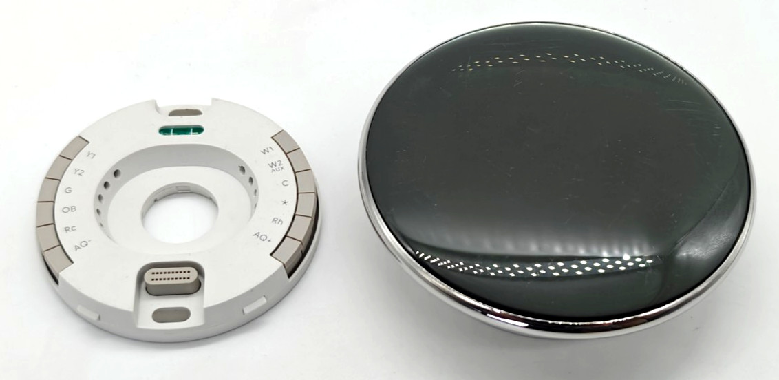 Google Nest Learning Thermostat 4th Gen Polished Silver w/ Wall Base Mount USED gallery