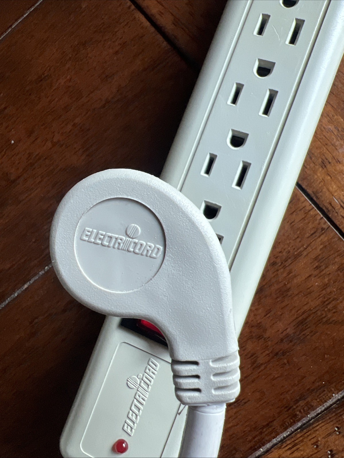 Electricord E145449 Power Tap 6 Outlets 15A 120V AC gallery