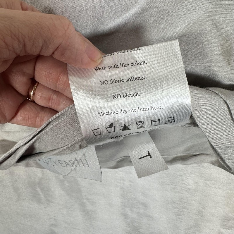 Cozy Earth Flat Sheet Twin Gray Solid Bamboo Viscose Embroidered Logo Modern gallery
