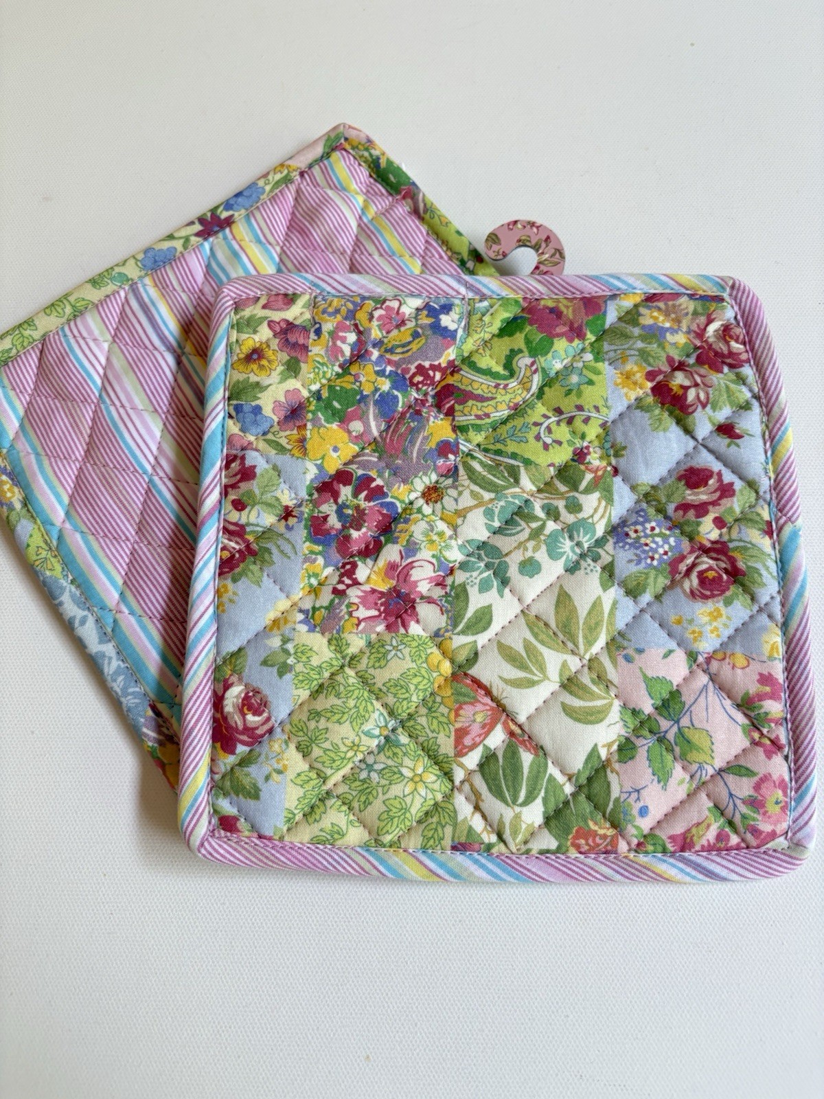 Darling New W Tags ~ Set/2 April Cornell “Garden Collage” Potholders gallery