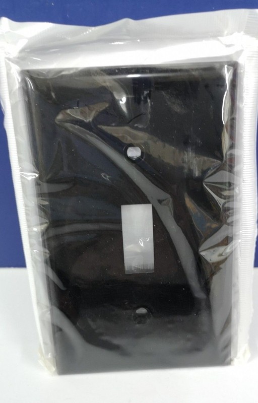 LEVITON 1-Gang Toggle Device Light Switch WALL PLATE Ebony Black NEW 80701-E gallery