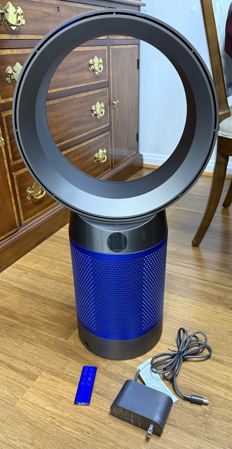 Dyson Pure Cool Air Purifier DP04 Desk Fan Blue/Gray gallery