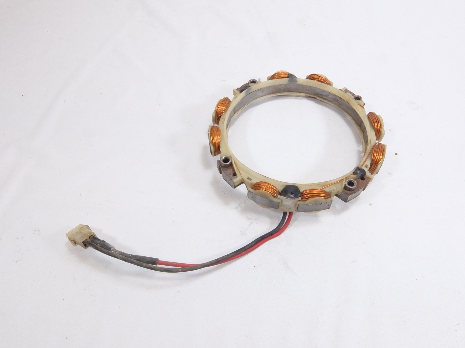 Used OEM Briggs and Stratton 696459 Alternator Stator fits 311777 on Yard-man gallery