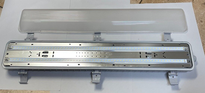 Tri-proof LED Light - 600 MM Length - AC100-250V, 50/60 HZ - 20 Watt gallery