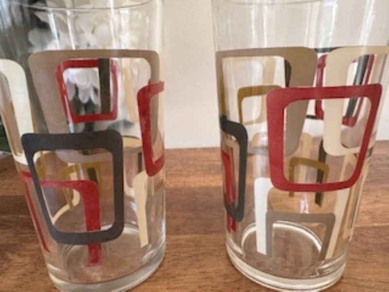 Retro Geometric 1960s Drinking Glasses – Mid-Century Modern Pattern Tumblers gallery