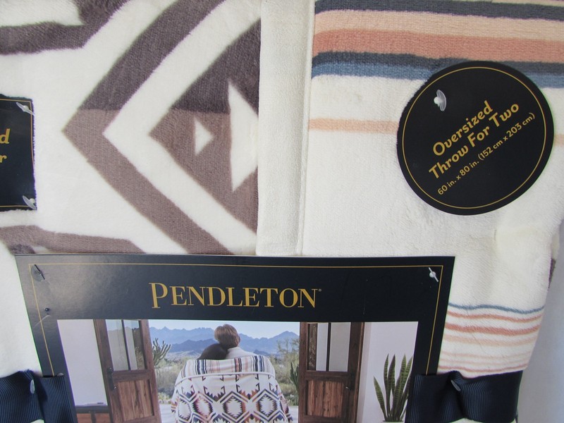Pendleton Designer Throw Blanket For Two 60" X 80" Reversible Oversized Cream gallery
