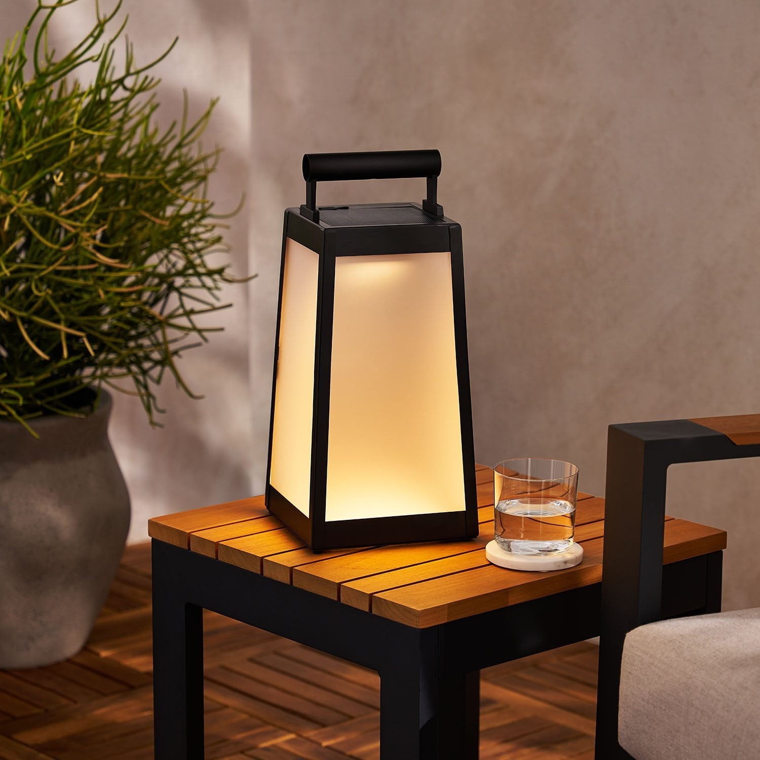 Member's Mark Vista Standing Solar & USB Floor Lamp gallery