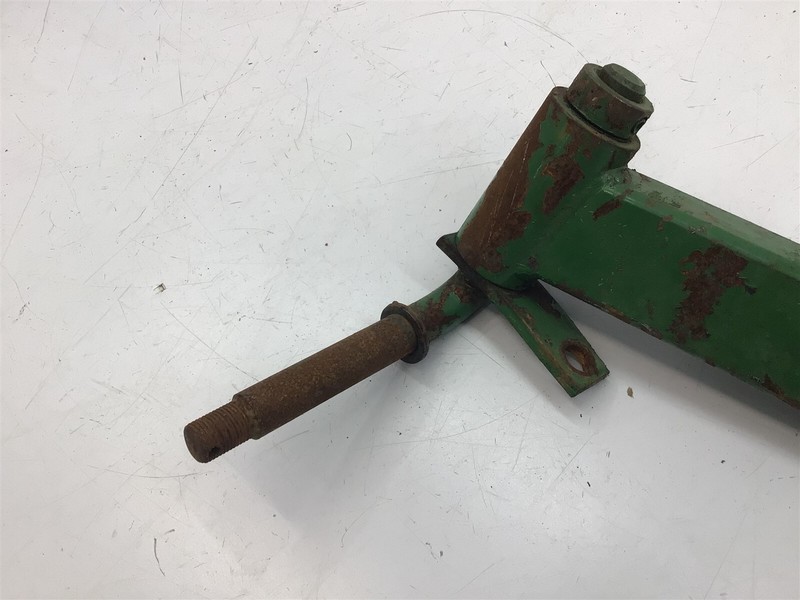 JOHN DEERE 1964 110 FRONT AXLE AM30370 AM30010 AM30011 gallery