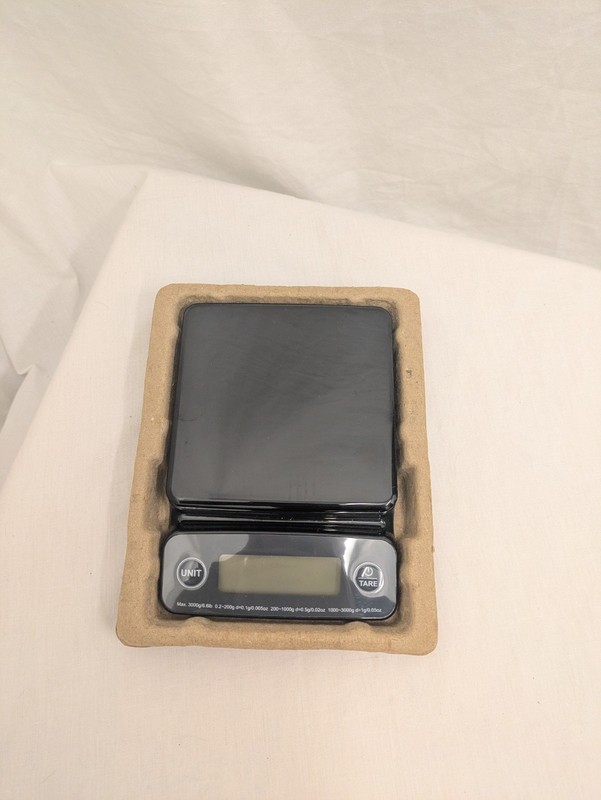 Mainstays Digital Kitchen Scale 6.6 lb/3 kg Black Tare Backlit Auto-Off gallery