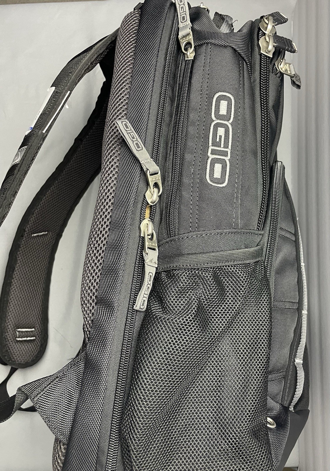 OGIO Backpack Black Airflow Vent Tablet Laptop Protection REWST 2