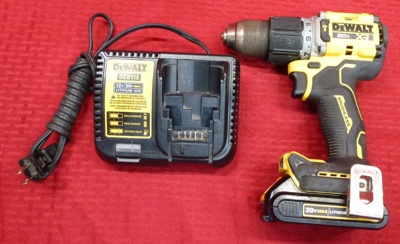 DEWALT DCD805 ½” HAMMER DRILL/DRILL DRIVER 20V MAX W/ ONE BATTERY, CHARGER gallery