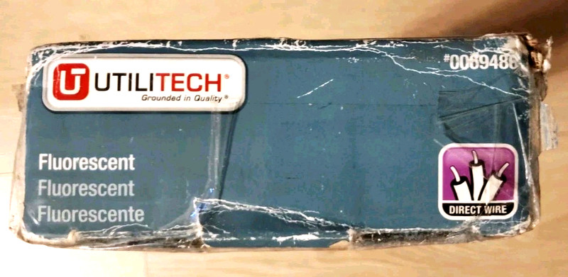 Utilitech Pro 18-in HARDWIRED Fluorescent Under Cabinet Light Bar Light gallery