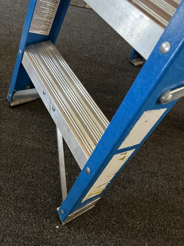 Werner Step Stools Step Stands 2FT TYPE gallery