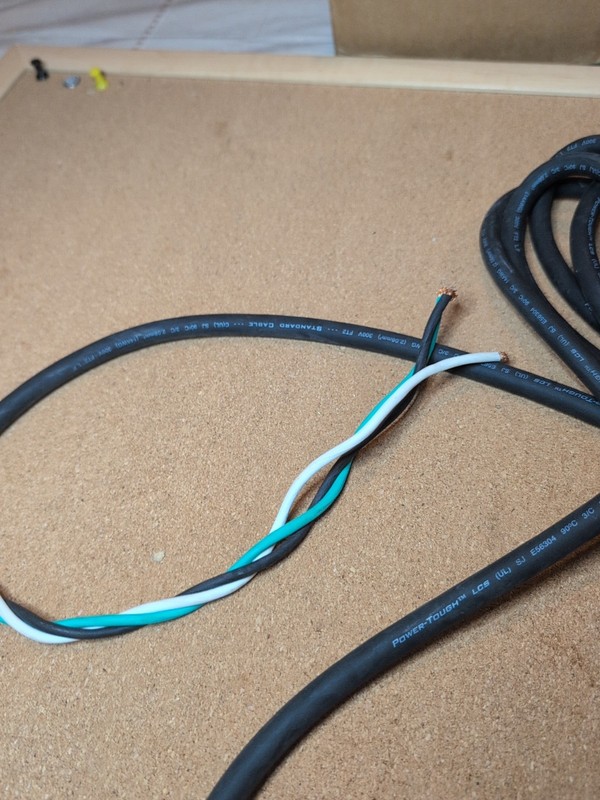 Milwaukee Power Cord Replacement 3/C 14AWG (2.08.mm²) 300V FT2 (A2) gallery