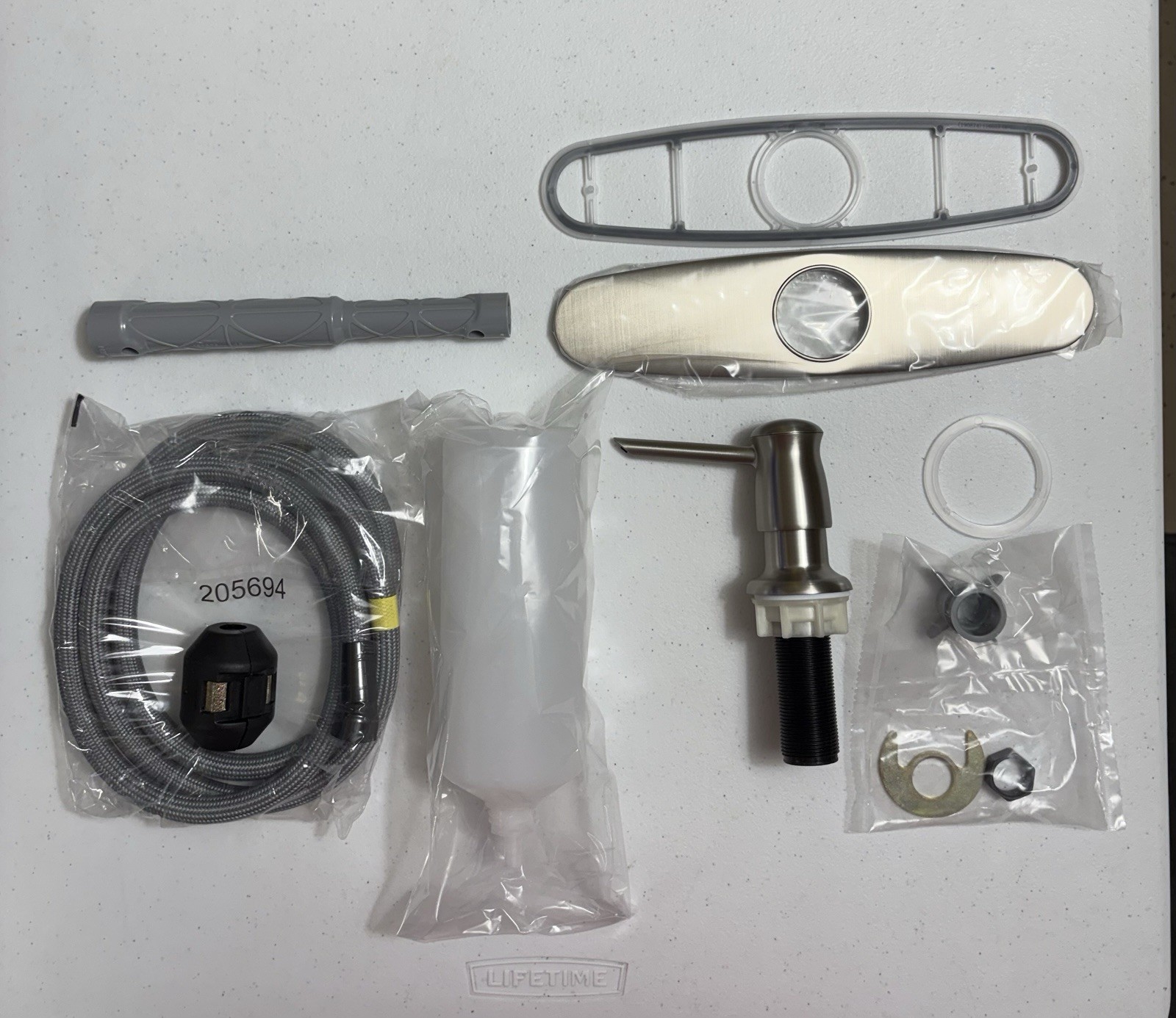 Moen Birchfield 87205EWSRS One Handle Pulldown Wave Kitchen Faucet Stainless gallery