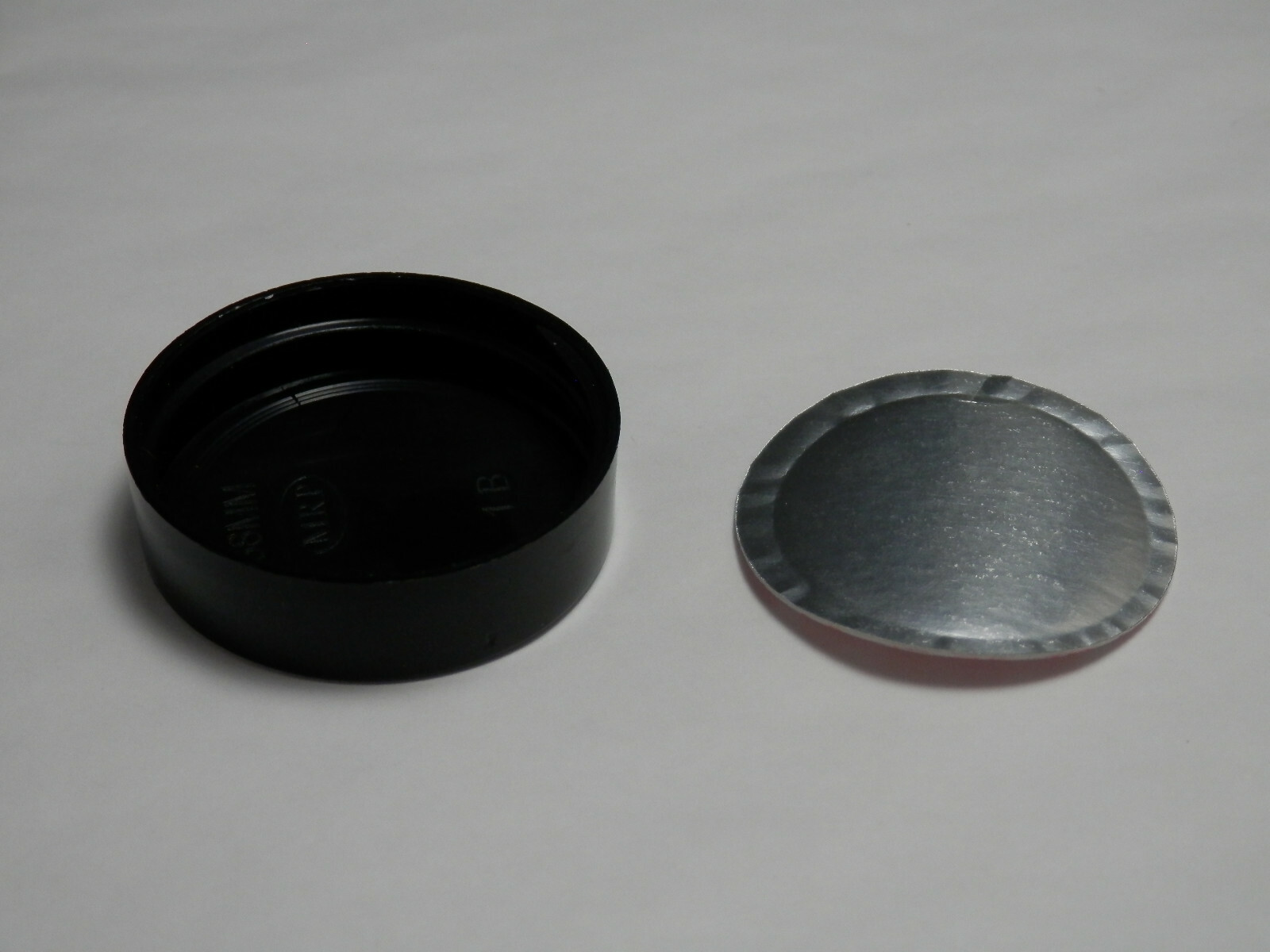 PLASTIC SCREW CAPS 12 BLACK 38/400 FITS GALLON GLASS JUGS & HALF GAL GROWLERS gallery
