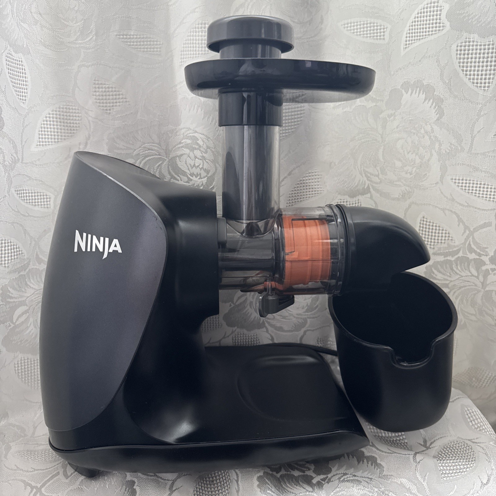 Ninja Cold Press Juicer Pro - Graphite (JC101) gallery