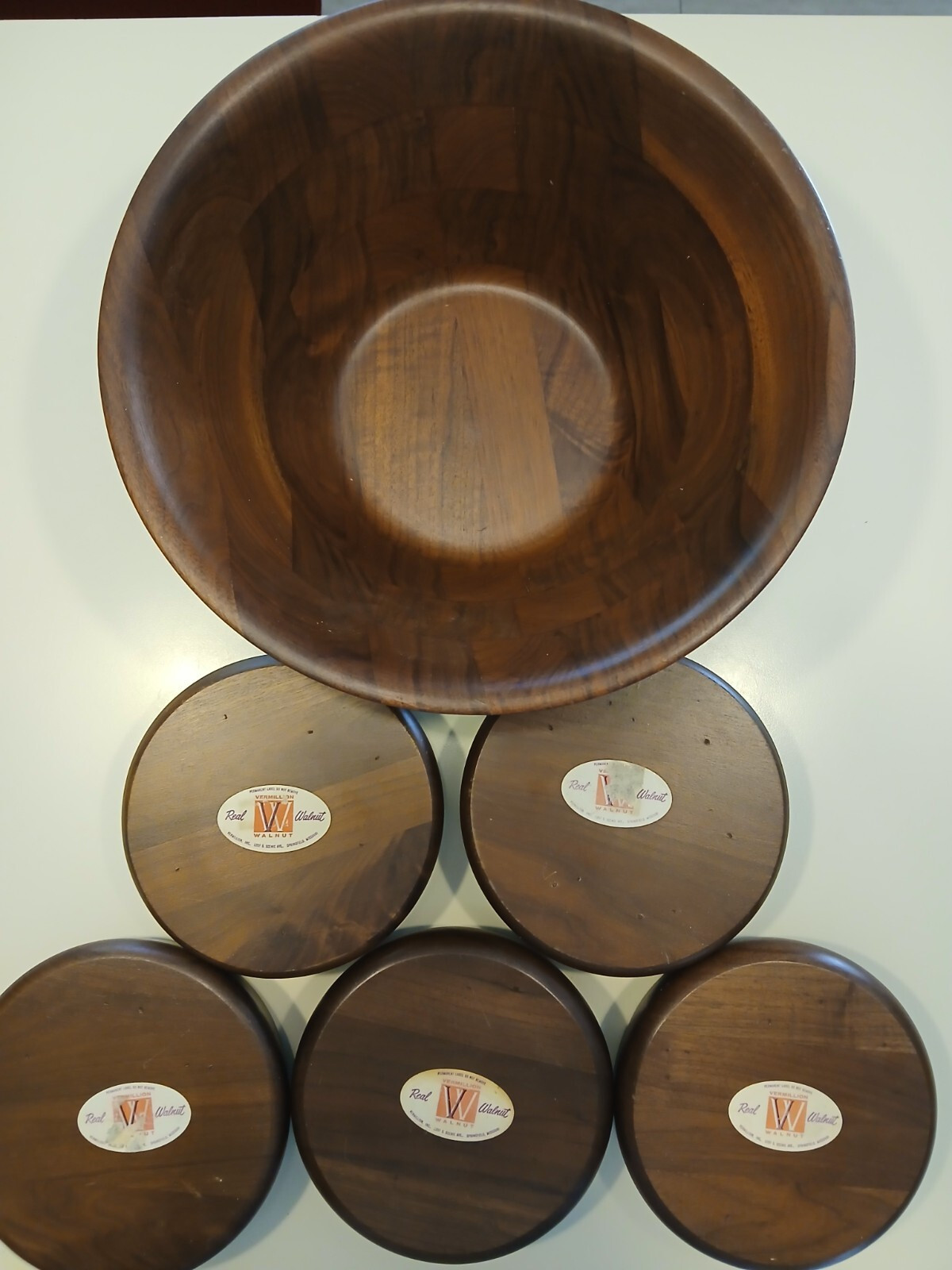 Burl Six Piece 12 Inch Walnut Bowls Set with Five- Six Inch Salad Bowls gallery