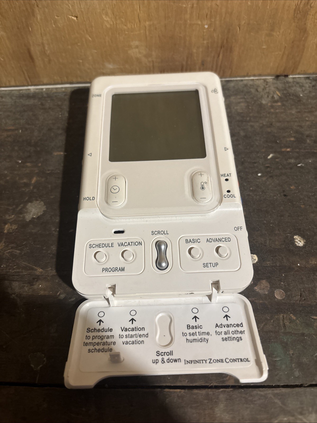 Carrier Infinity SYSTXCCUIZ01-A Digital Programmable Thermostat gallery